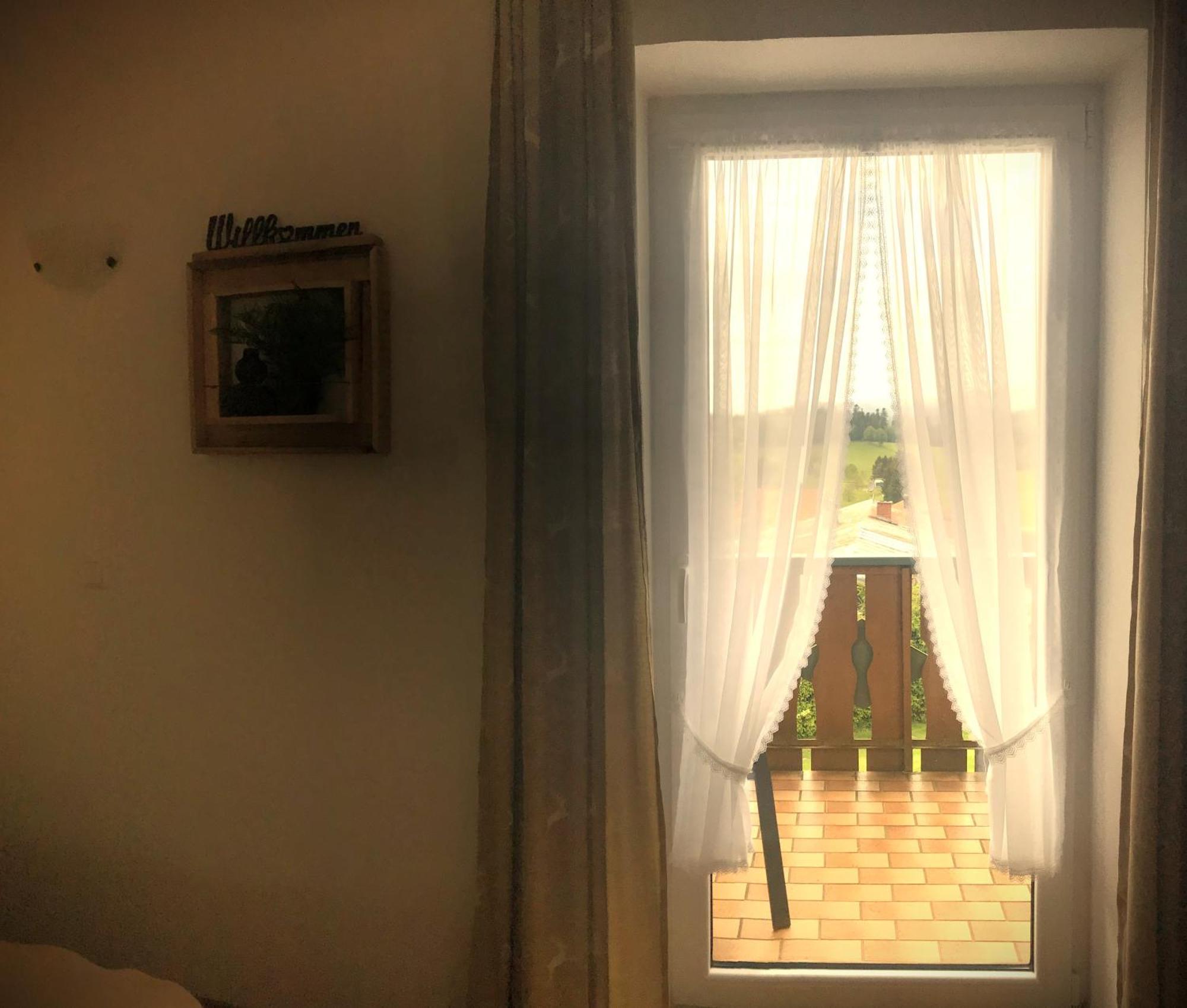 Zur Neuen Post Landgasthof Herzogsreut エクステリア 写真