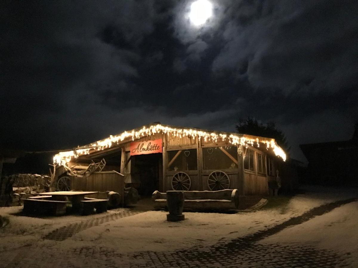 Zur Neuen Post Landgasthof Herzogsreut エクステリア 写真